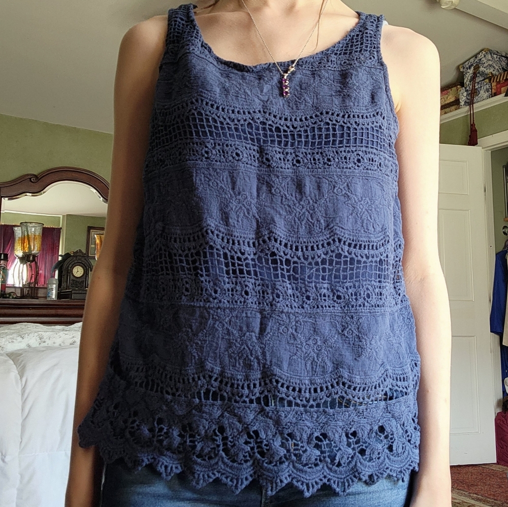 Pink republic- blue tank top blouse with lace design, size XS